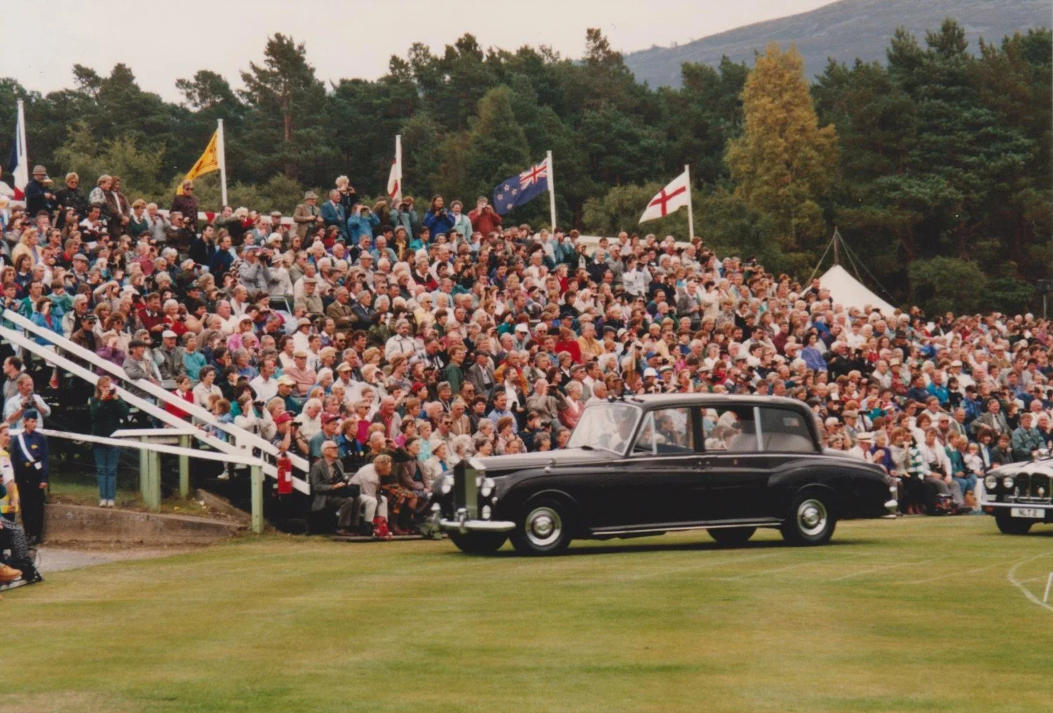 ロールスロイス　ファントムV 1960 The Queen 1960 Rolls-Royce Phantom V (5AT30): A Royal Masterpiece of